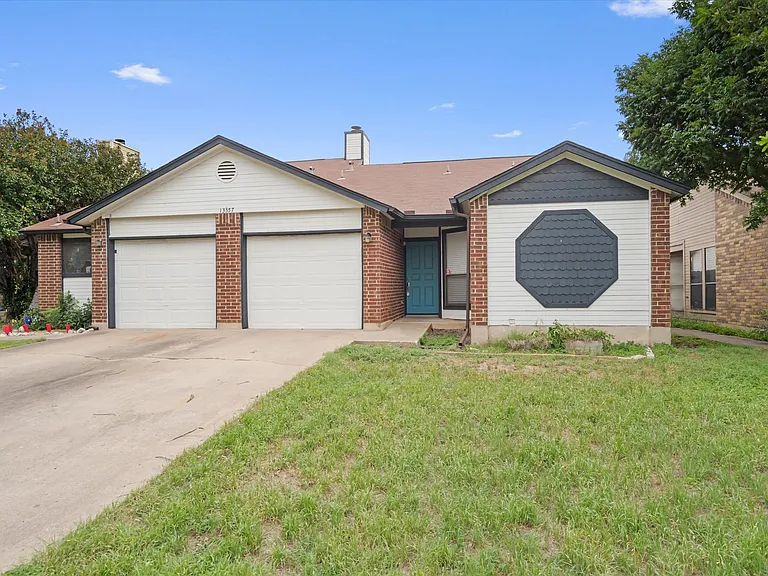 13357 Water Oak Ln #A — Photo 3