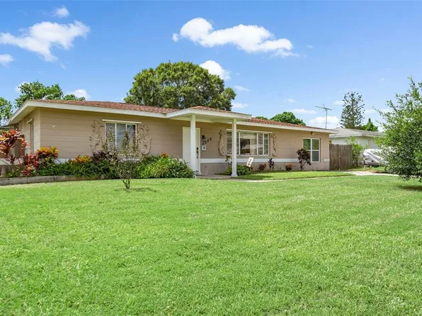 6086 52nd Ave N, Kenneth City, FL 33709