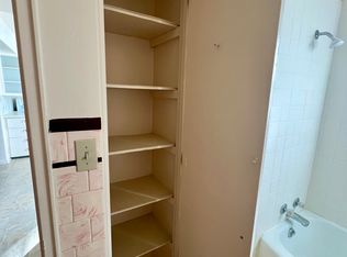 700 W 1st Ave APT 6, Cheyenne, WY 82001