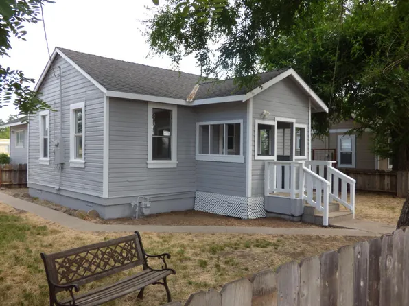 44194 Cedar St, McArthur, CA 96056
