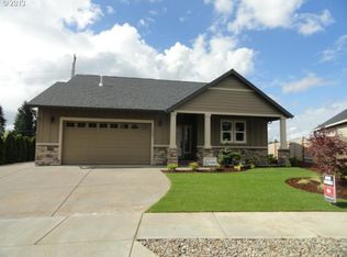 14405 Edgemont Dr, Oregon City, OR