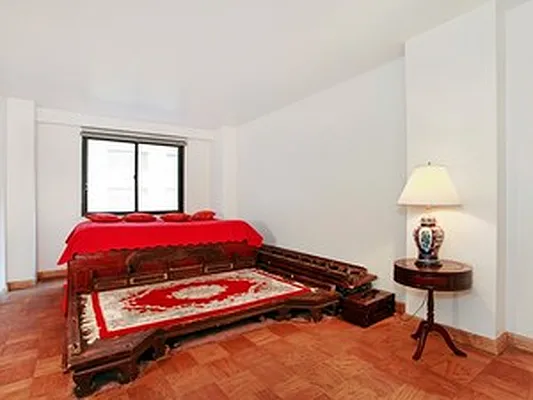 Sold by Corcoran | media 2