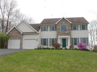 214 Emily Ln, Dallas, PA 18612