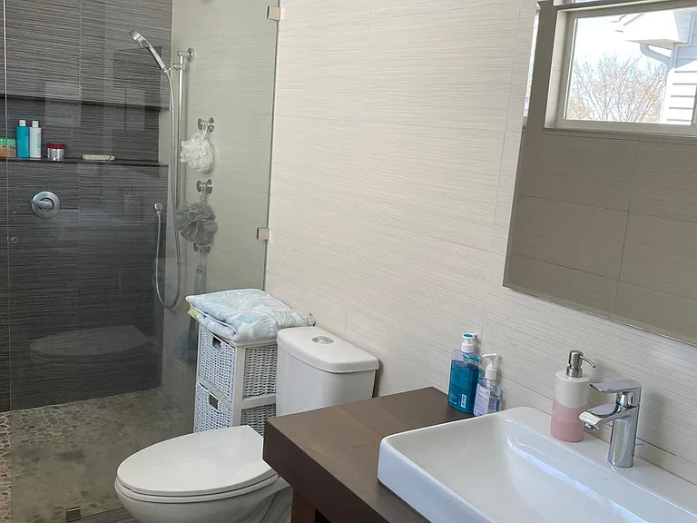 235 W Norwell Ln — Photo 21