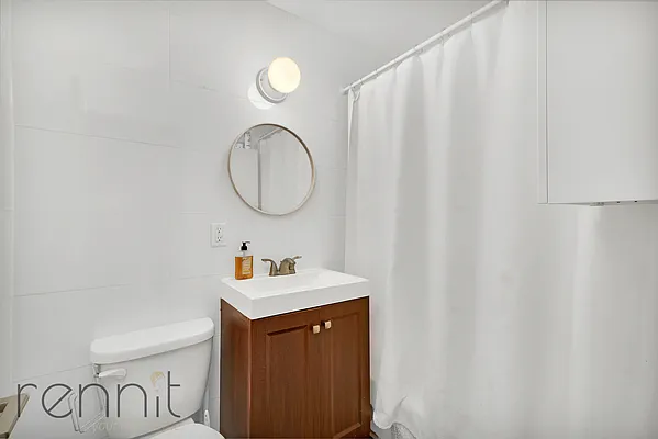 Rented by Rennit Inc. | media 6