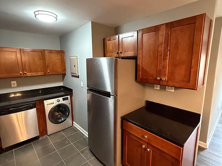 3103 Naylor Rd SE #B — Photo 5