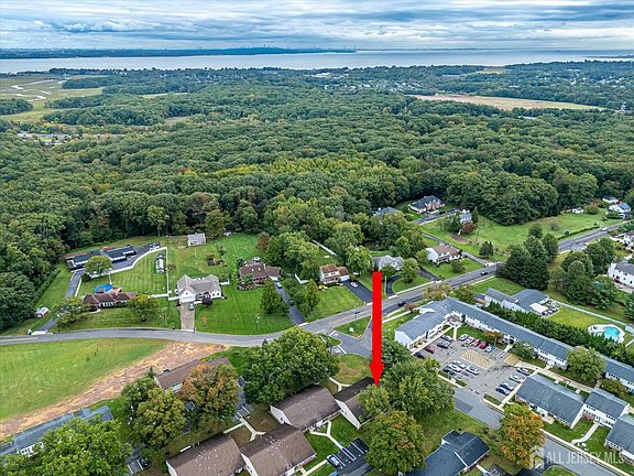 5th image of 23 Nevada Ct
