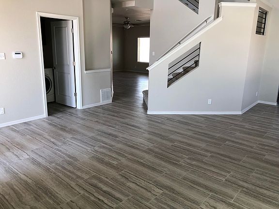 4th image of 533 Ginger Francis Ln