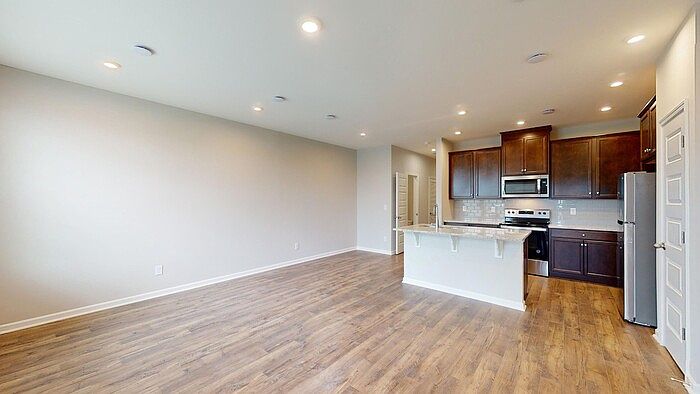 2nd image of 5081 Dayflower Dr