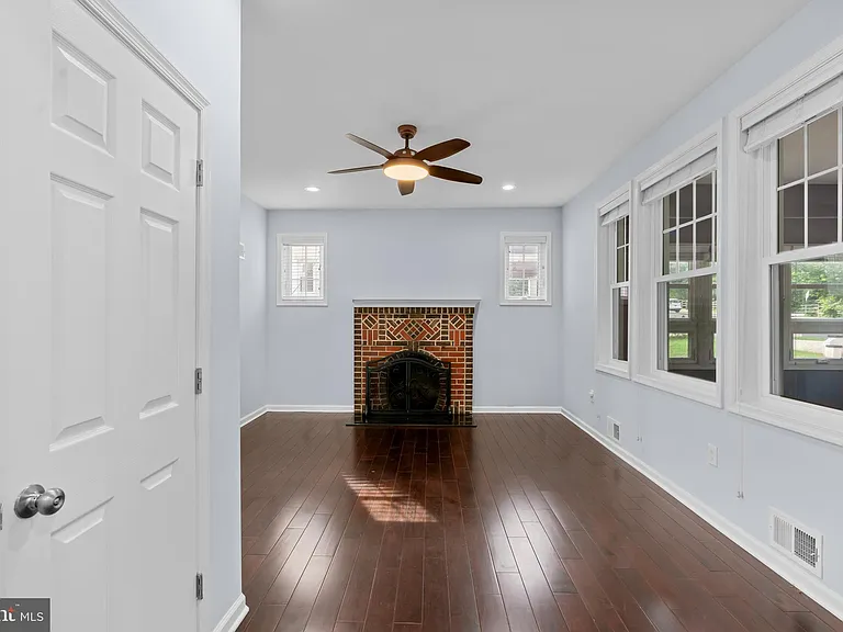 3418 Pennsylvania Ave SE — Photo 18