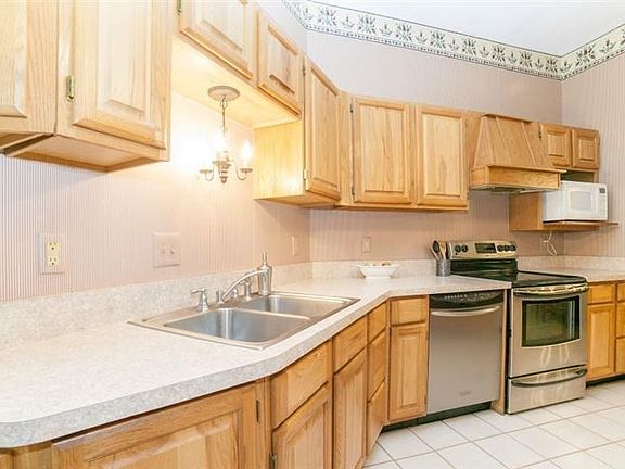 5th image of 1460 Carolina Dr