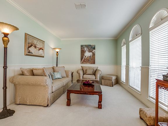 5th image of 1617 Creekridge Dr