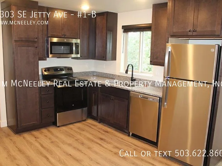 1303 SE Jetty Ave #1-B — Photo 14