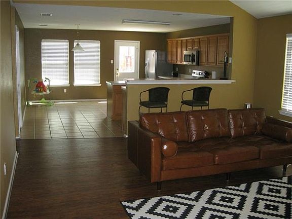 4th image of 4124 Silverwood Trl