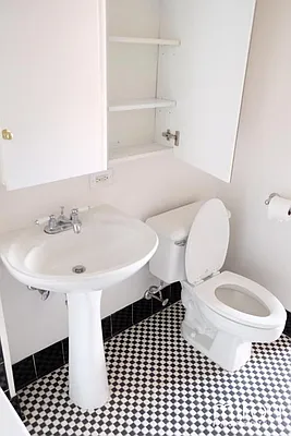 Rented by Miron Properties | media 6