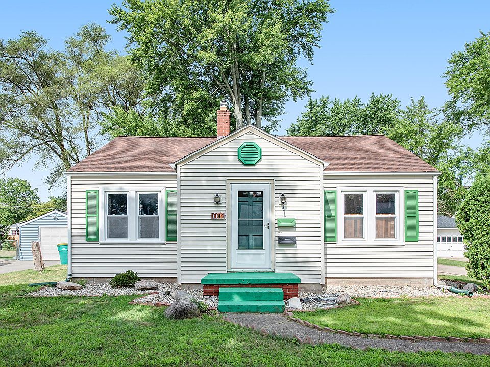 1st image of 41 30th St N