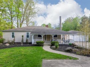 3040 E Wallings Rd, Broadview Heights, OH 44147
