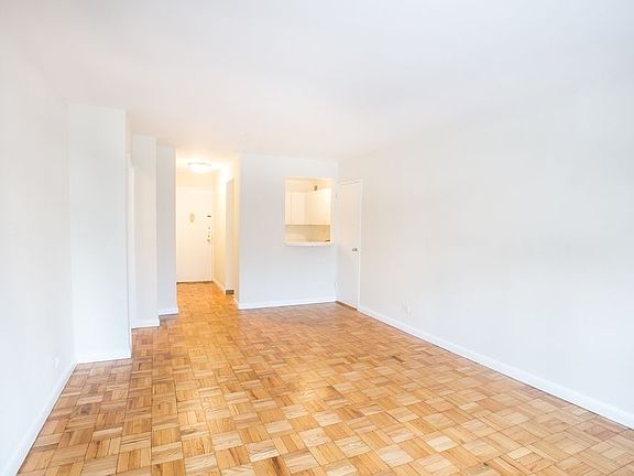 3rd image of 360 E 65th St APT 9C