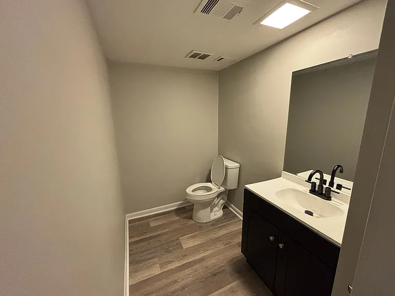 1263 Cedar Ave — Photo 17