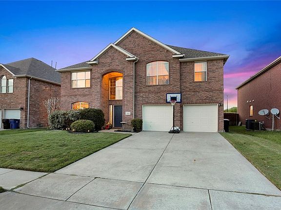 2nd image of 1052 Pelican Dr