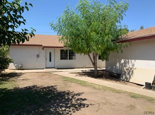 1712 Custer Ave, Bakersfield, CA 93304