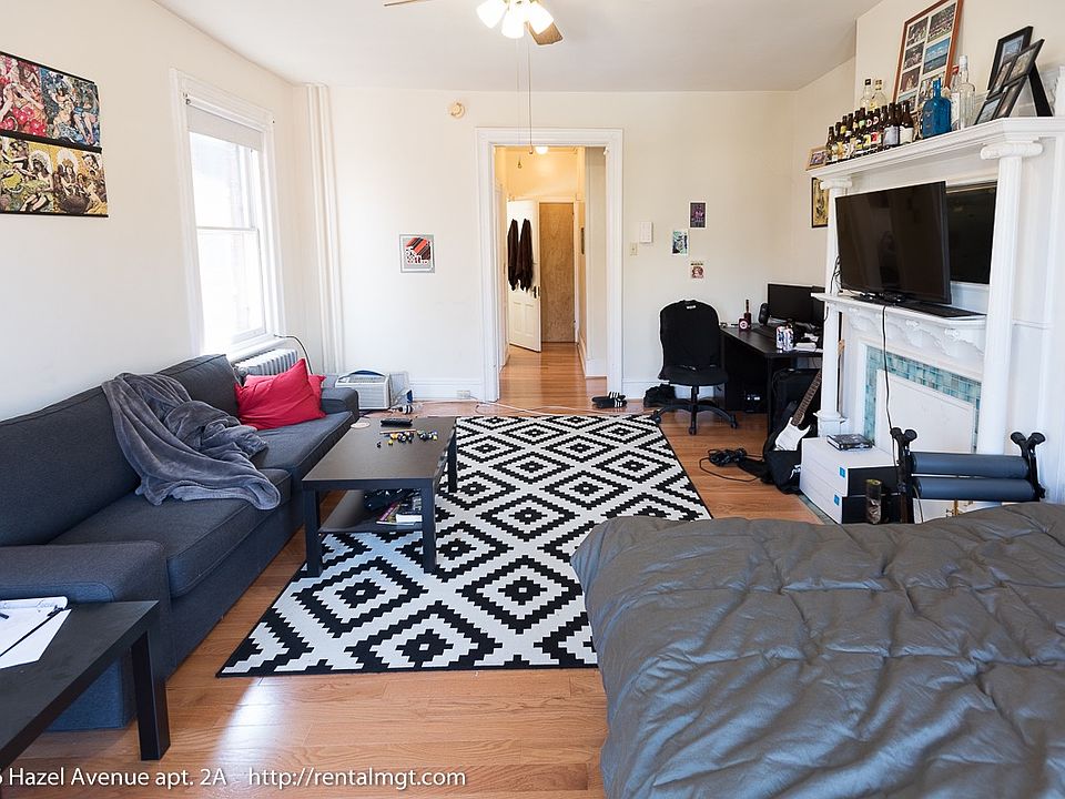 Main room (tenant's furnishings)