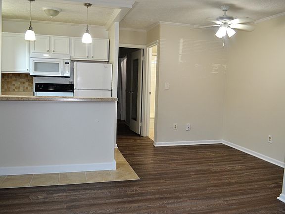 2nd image of 3809 Ferdinand Pl APT 28
