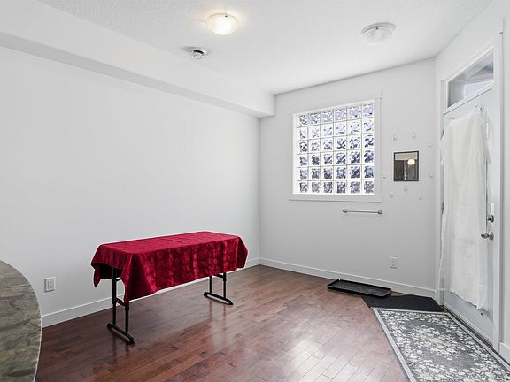 4th image of 10806 83rd Ave NW