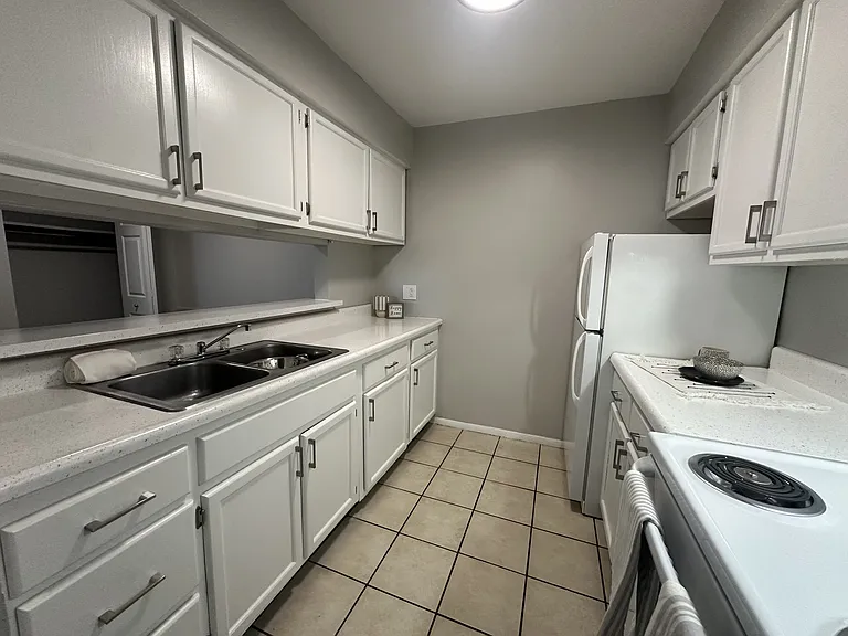 Copper Cove Apartments — Photo 57