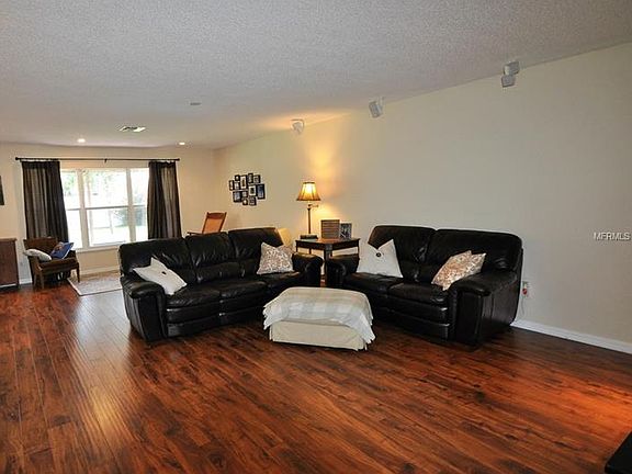 5th image of 848 Belhaven Dr