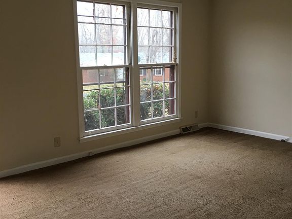 2nd image of 607 Cleveland Dr