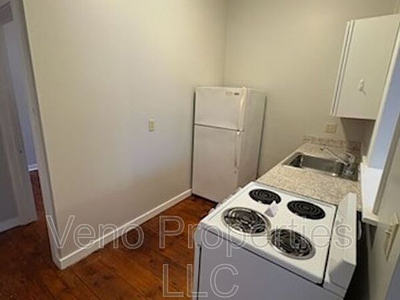 3rd image of 1 Pleasant St #1W