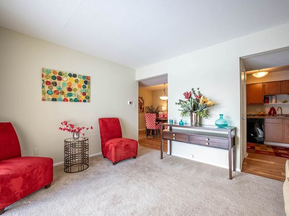 5302 Woodbrook Dr #5305-G