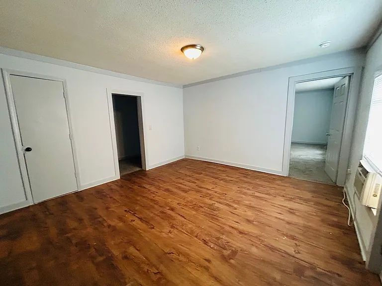 308 W Kivett St — Photo 29