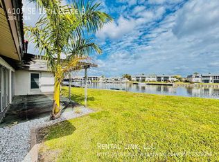 4107 SE 18th Pl APT B, Cape Coral, FL 33904