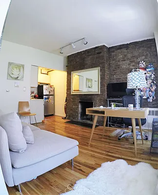 Rented by City Connections Realty | media 1