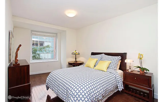 Sold by Douglas Elliman | media 10