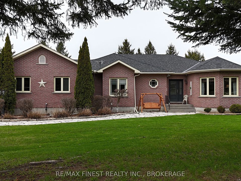 1st image of 108 Grayrock Cres