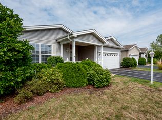 106 Jockey Ct, Grayslake, IL 60030