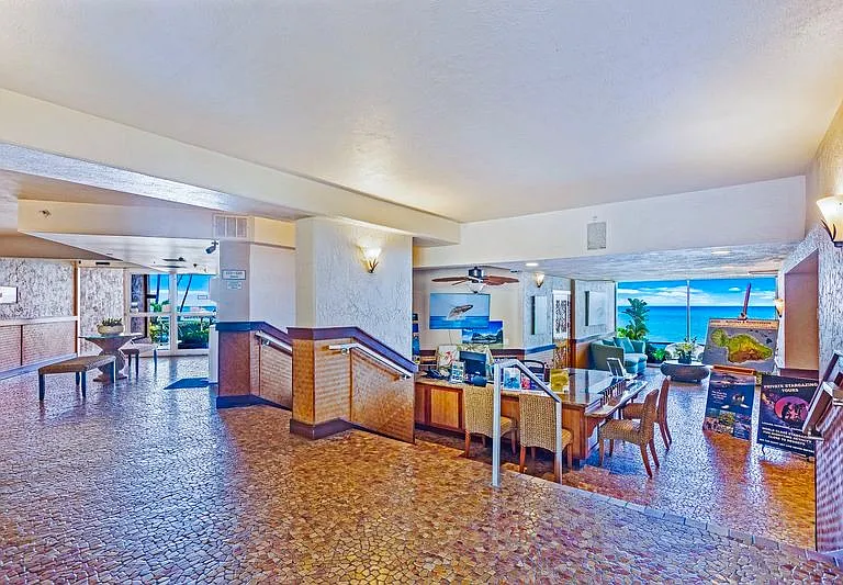 Concierge and Lobby