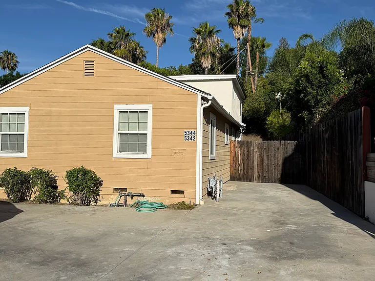 5342 Don Pio Dr — Photo 12