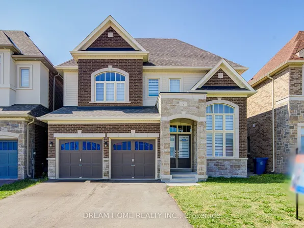 7 Charles White Ct, East Gwillimbury, ON L9N 0T7