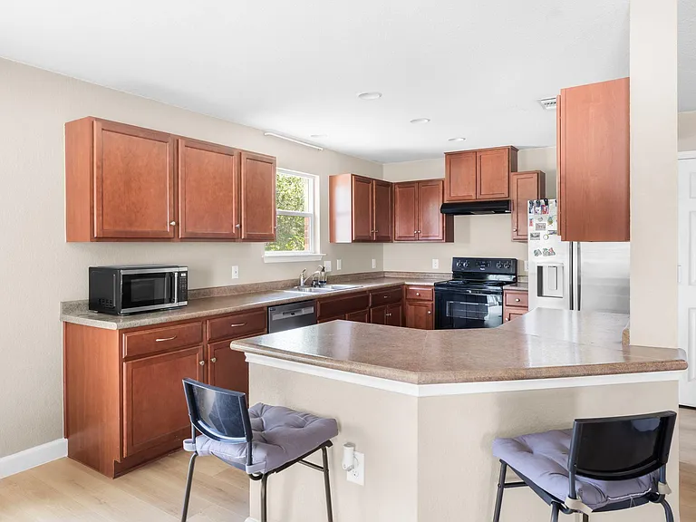 6708 Glebe Path — Photo 14