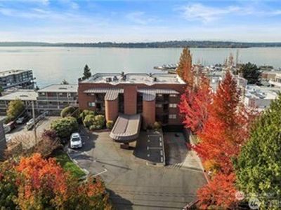 311 2nd Street S #102, Kirkland, WA, 98033