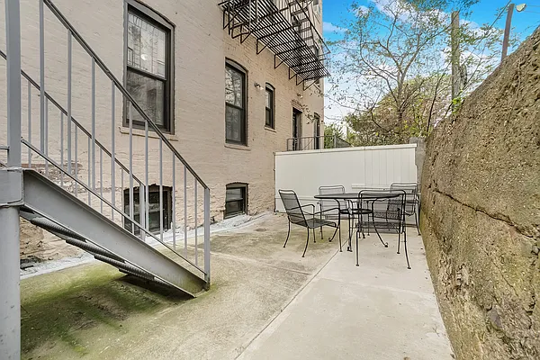 Rented by Compass | media 8