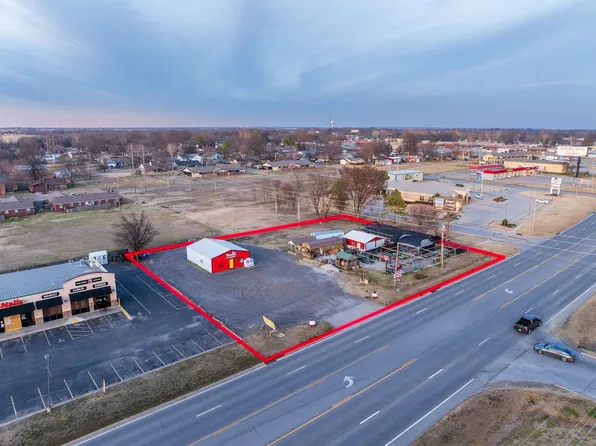 1516 W 51st Hwy, Wagoner, OK 74467