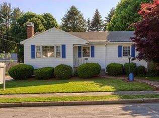6 Daniel Rd, Wakefield, MA 01880