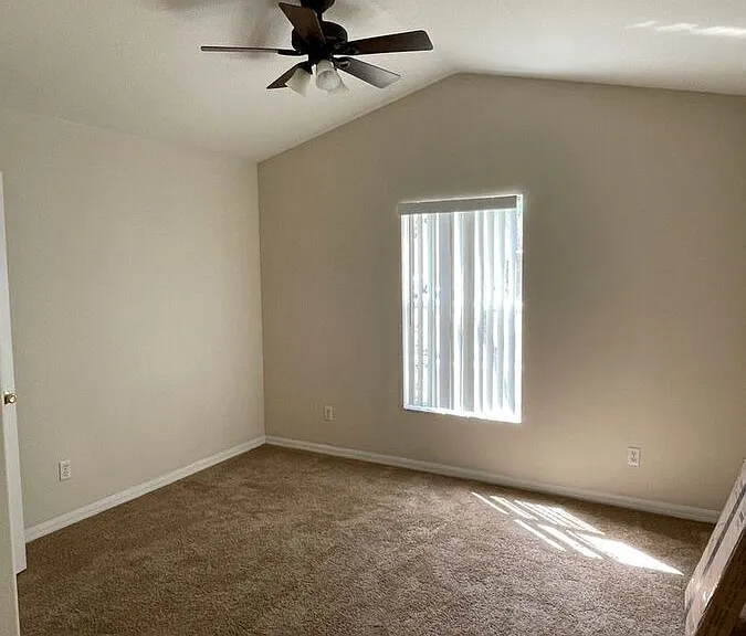 722 Windsor Estates Dr — Photo 8