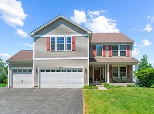 968 Pattee Ave, Elburn, IL 60119