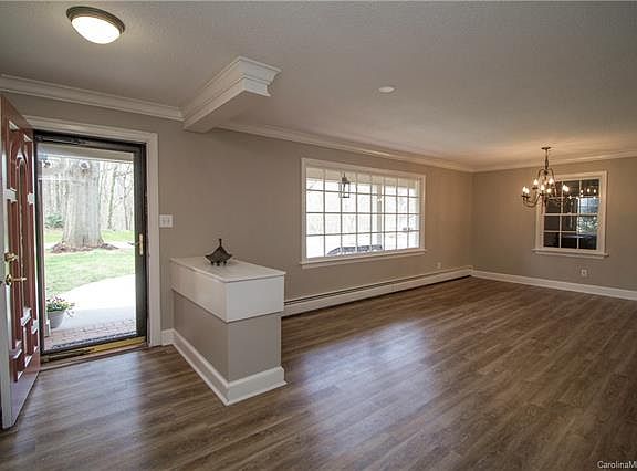 3rd image of 605 Berkshire Dr
